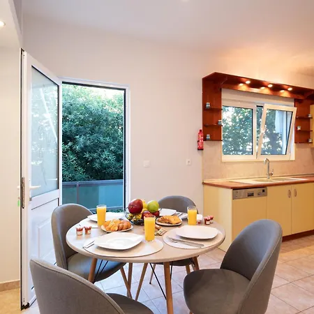 Berry Апартаменты